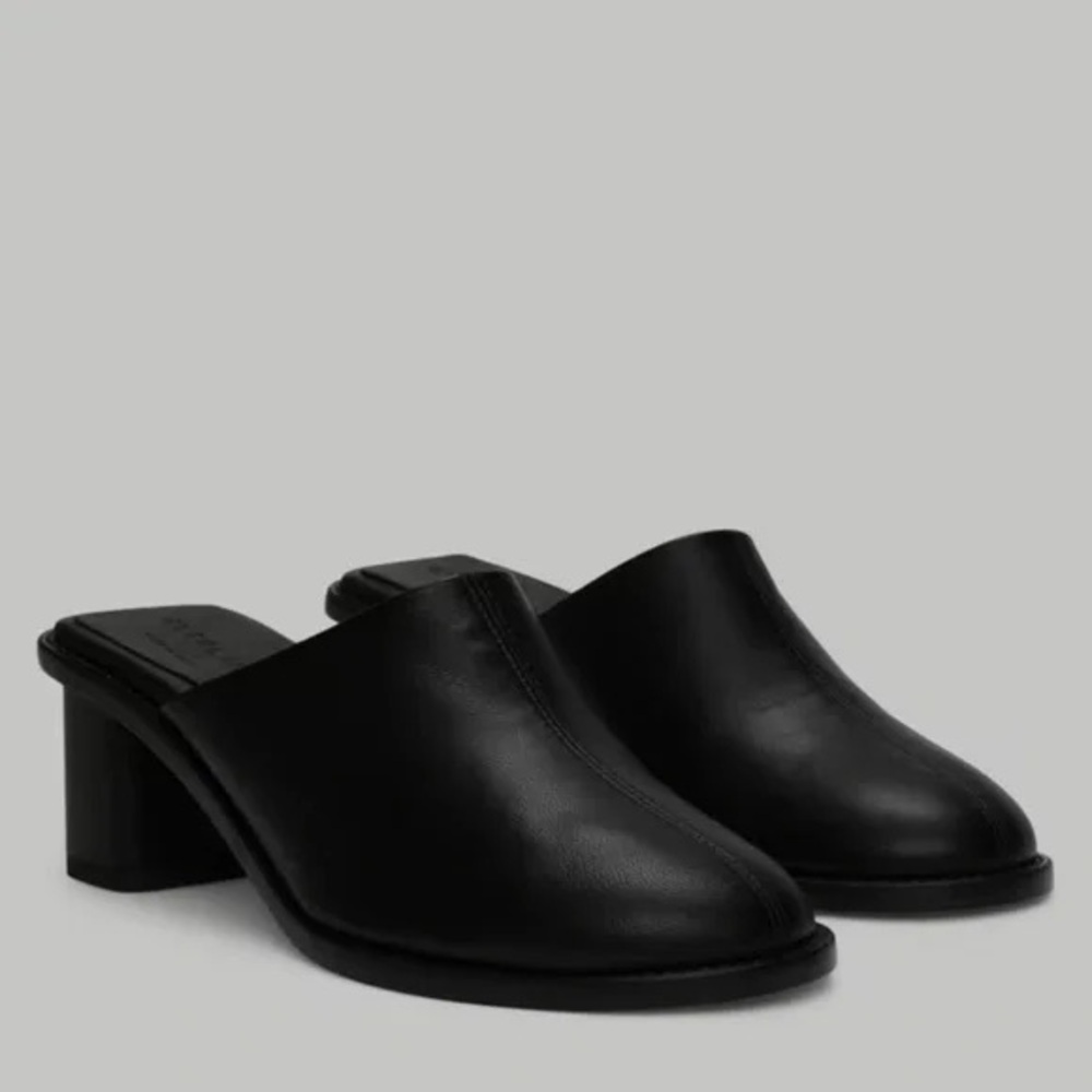 Everlane Artist Mule